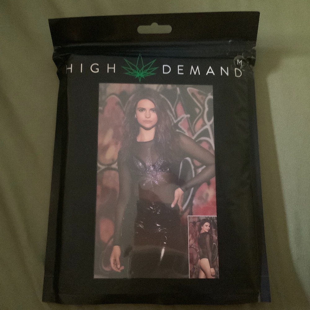 HIGH DEMAND Rhinestone Accent Mesh Bodysuit Medium - Picture 3 of 4